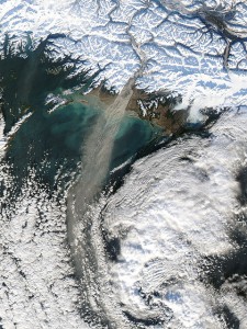 Dust storm in Alaska. Dust can cause lung and airway diseases in sled dogs. Photo taken on November 17, 2013. Photo attributed to NASA Goddard Space Flight Center on Flickr.